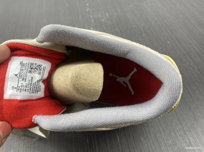 One Kick 3 Muslin Air DH7139-100 Retro Jordan 0722